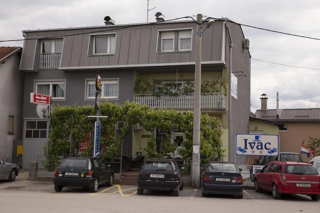 Guest House Ivac Inn Zagreb Airport Velika Gorica Buitenkant foto
